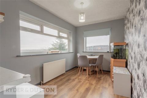 1 Den Hill Drive, Springhead, Oldham, OL4 4NR