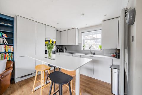 115 Cedar Terrace, Richmond, TW9 2BY