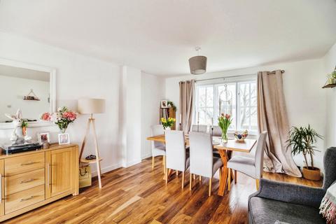 36a Ashingdon Road, Rochford, SS4 1NJ
