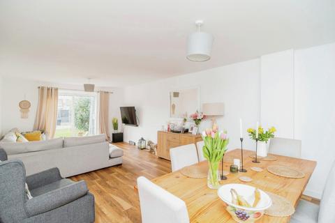 36a Ashingdon Road, Rochford, SS4 1NJ
