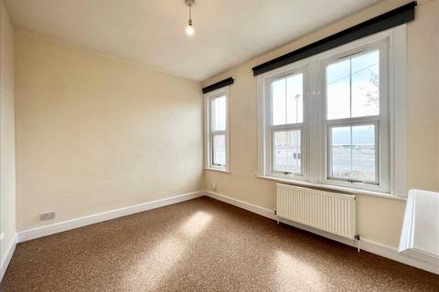 62 Burnaby Road, Southend-on-sea, SS1 2TL