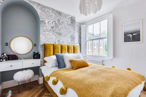 2 bedroom maisonette for sale, Copleston Road, East Dulwich