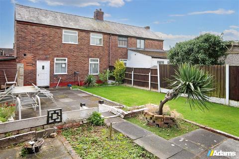 3 bedroom semi-detached house for sale, Breck Road, Widnes