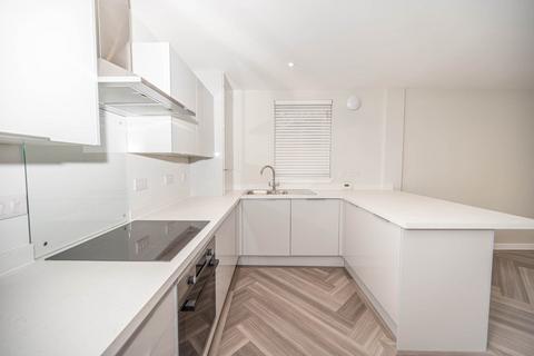 2 bedroom flat to rent, Bridge Street, Paisley, PA1 1FA