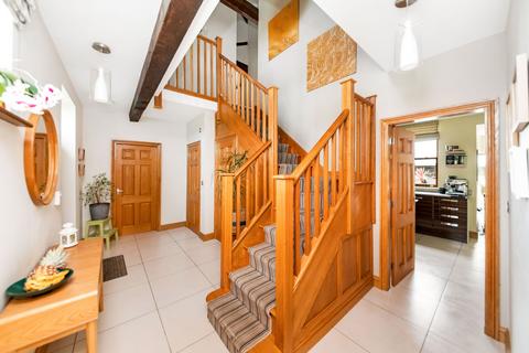 4 bedroom barn conversion for sale, Brockhill Barn, Soothill Lane, Soothill, WF17