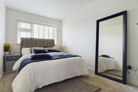3 bedroom apartment for sale, Bushby Close, Sompting