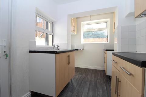 2 bedroom terraced house to rent, West Park Grove, Granville Street, Hull HU3