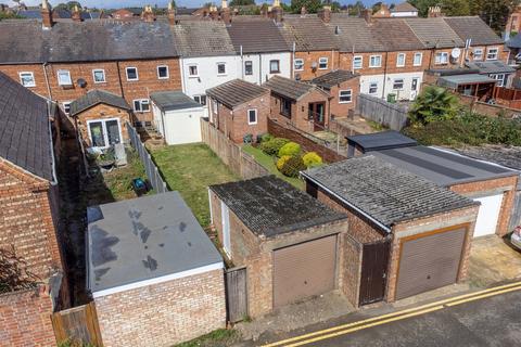 3 bedroom terraced house for sale, Alma Street, Wellingborough NN8