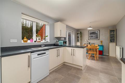 15 Centenary Way, Raunds, Wellingborough, NN9 6UL