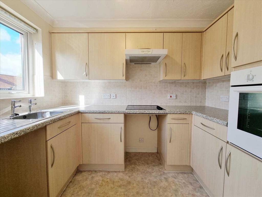 Kitchen: