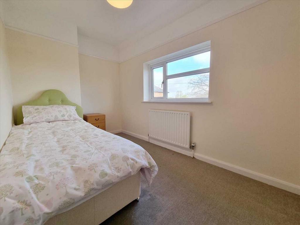 Bedroom 2: