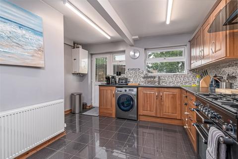 39 The Warren, Hardingstone, Northampton, NN4 6EW