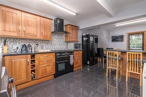39 The Warren, Hardingstone, Northampton, NN4 6EW