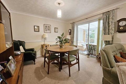 6 Claybergh Drive, Sleaford, NG34 7BG