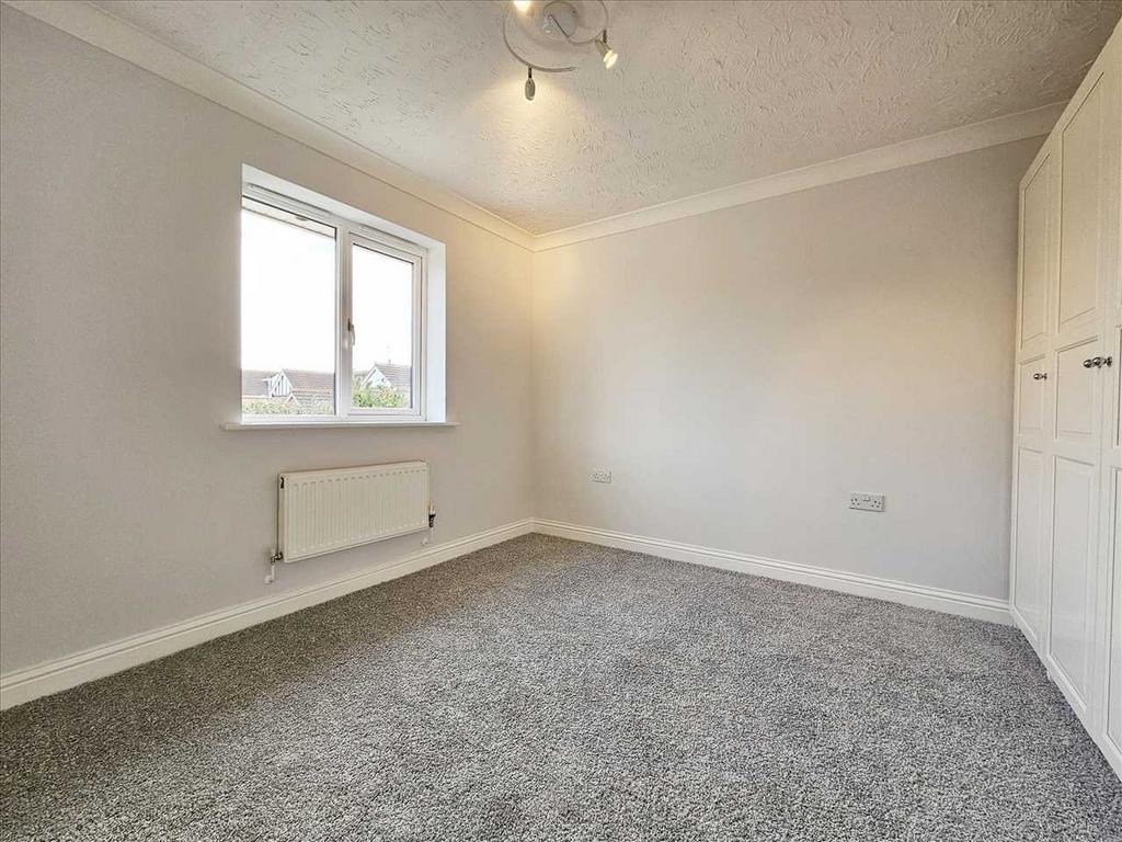 Bedroom 2: