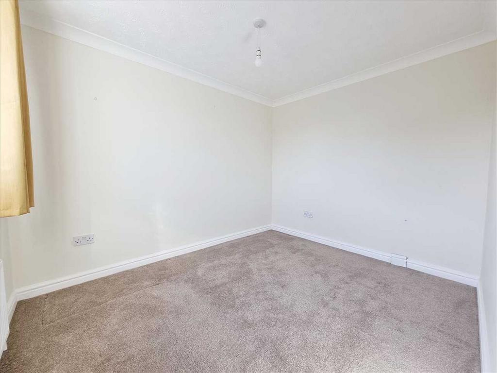 Bedroom 3: