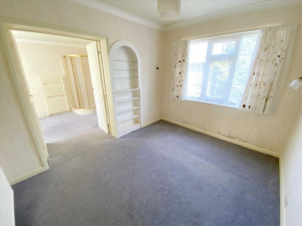 Bedroom 2: