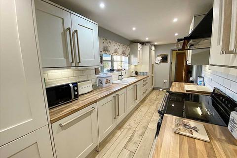 4 bedroom detached house for sale, Kirkby La Thorpe NG34