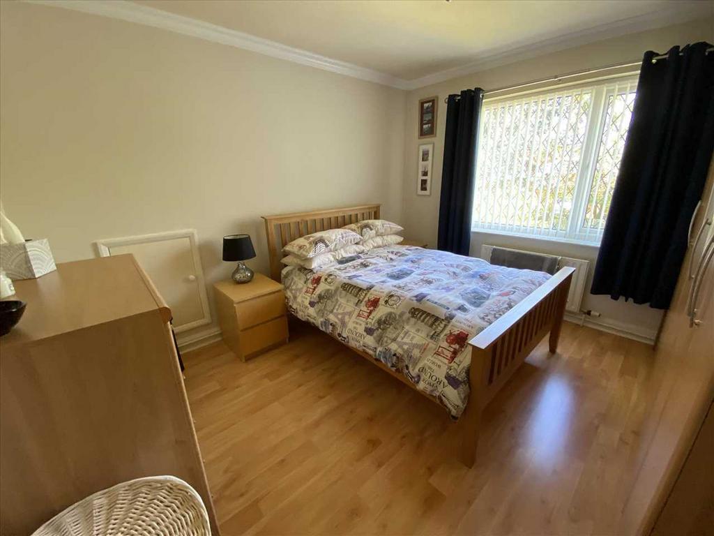 Bedroom 2: