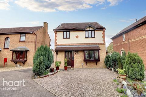 3 bedroom detached house for sale, Grovebury Court, Wootton