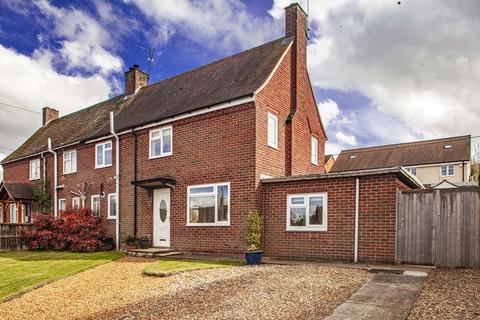 3 bedroom property for sale - 18 Cleeve Down, Goring on Thames, RG8