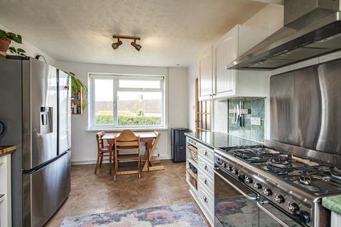 3 bedroom property for sale, 18 Cleeve Down, Goring on Thames, RG8