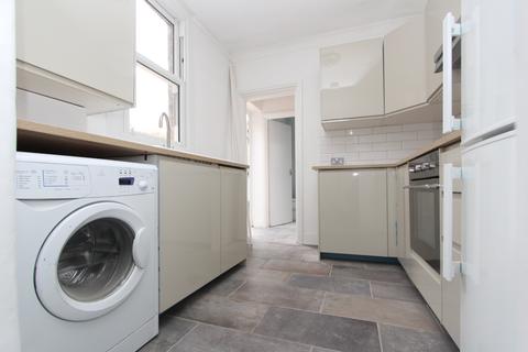 1 bedroom apartment to rent, Sydney Road, Muswell Hill, London, N10