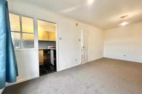 1 bedroom flat to rent, Redwood Way, Yeadon, Leeds, West Yorkshire, LS19