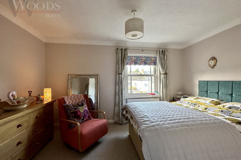 2 bedroom end of terrace house for sale, New Walk, Totnes, Devon