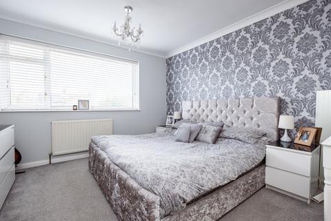 65 Cherry Trees, Hartley, Longfield, DA3 8DS