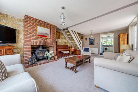 2 bedroom end of terrace house for sale, Main Road, Bucks Horn Oak, Farnham, GU10