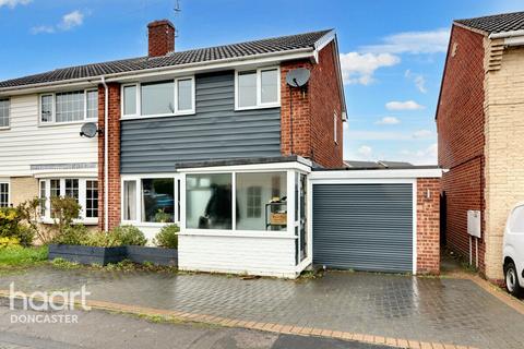 3 bedroom semi-detached house for sale, The Lings, Armthorpe, Doncaster