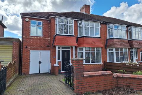 4 bedroom semi-detached house for sale, Birch Avenue, Chadderton, Oldham, Greater Manchester, OL1