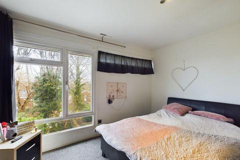 32 Hollywoods, Croydon, CR0 9JJ