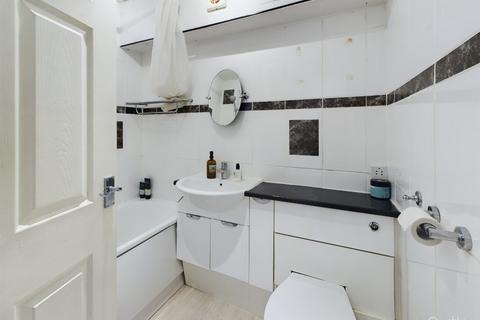 32 Hollywoods, Croydon, CR0 9JJ