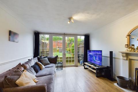 32 Hollywoods, Croydon, CR0 9JJ