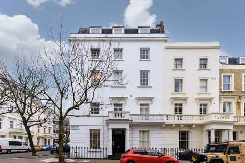 undefined, Gloucester Street, Pimlico, London, SW1V