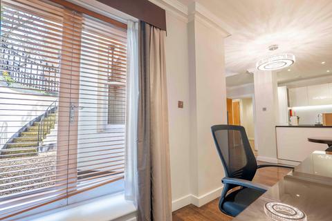 1 bedroom flat to rent, Stanhope Gardens, South Kensington, London, SW7