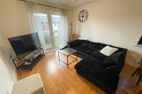 2 bedroom apartment to rent, Manchester, Manchester M22