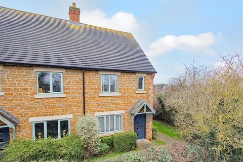 3 bedroom end of terrace house for sale, Church View, Market Harborough LE16