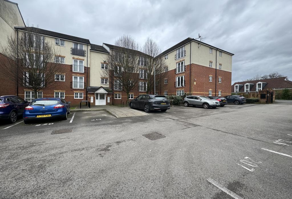 2 Actonville Avenue, Manchester M22 2 bed apartment to rent £950 pcm