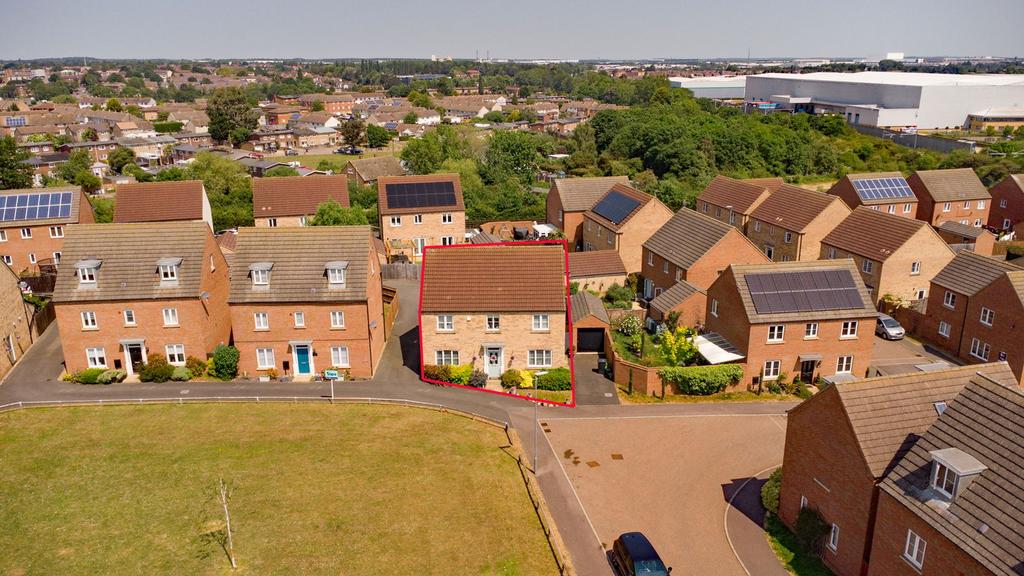 Windermere Drive, Corby NN18 4 bed detached house for sale £380,000