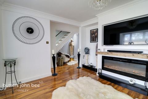 204 Biddulph Road, Stoke-on-trent, ST6 6TP