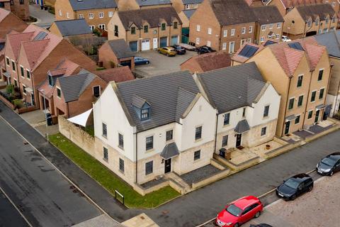 5 bedroom detached house for sale, The Avenue, Corby NN17