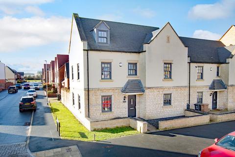 5 bedroom detached house for sale, The Avenue, Corby NN17