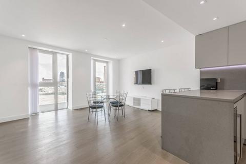 2 bedroom flat to rent, Vaughan Way, St Katharine Docks, London, E1W