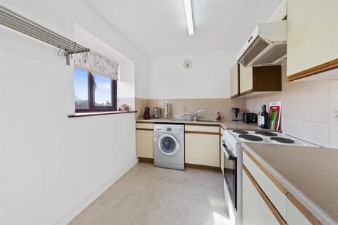 1 bedroom flat for sale, Cleaver  Court , Station Road, Kettering NN15