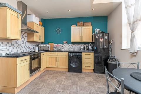 2 bedroom flat for sale, Cobden Street, Kettering NN16