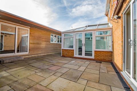 11 Greeve Close, Great Oakley, Corby, NN18 8LW