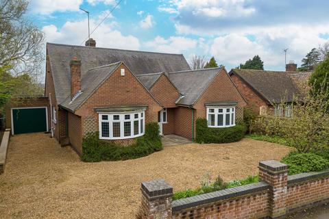 3 bedroom detached bungalow for sale, Headlands, Kettering NN15